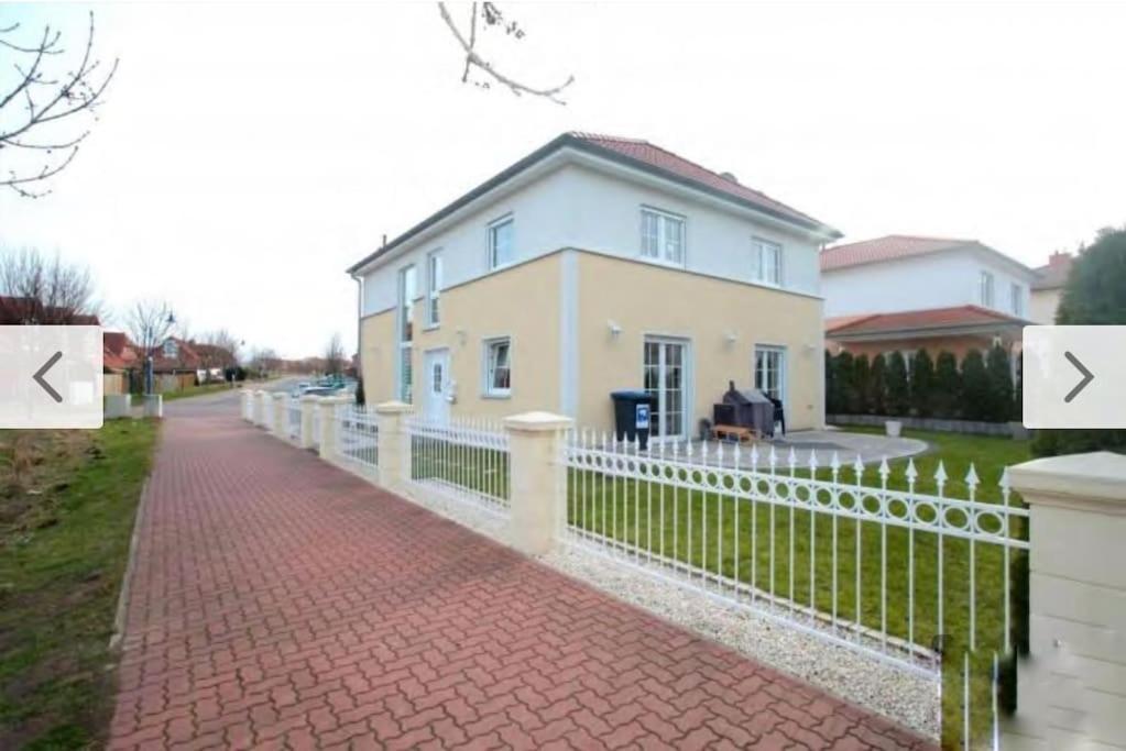 Private House Villa *
